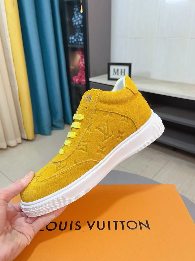 Ex-factory price 420🌹🌹[LV] The latest masterpiece of high-top men's shoes: the upper is made of Italian imported first-layer cowhide with special materials➕full genuine leather lining🔥, making walking more convenient and comfortable! Exclusive new style, stunning work [color]! Create a fashionable personality to set off your uniqueness! A must-have for trendy men! Classic🔥Number: 38-44